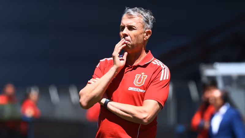 Álvarez y la ‘U’: club define fecha límite y propuesta para cerrar negociación
