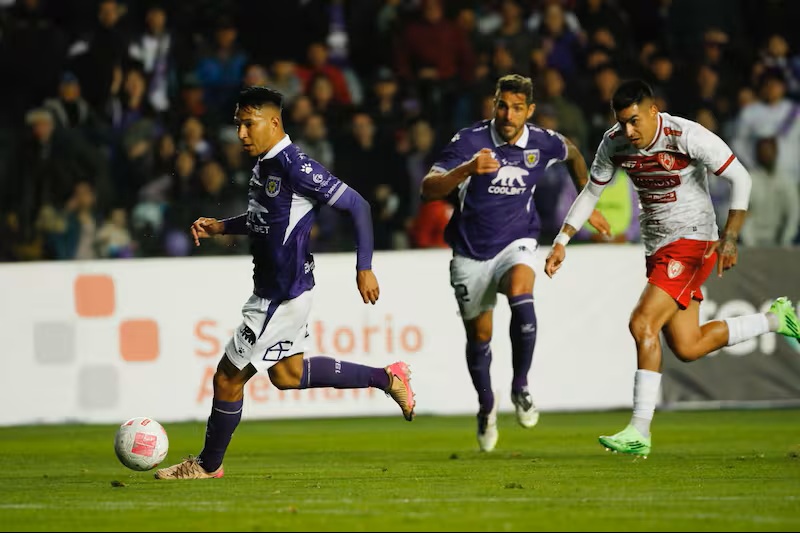 Deportes Concepción refuerza su plantel con exjugador de Colo Colo para esta temporada