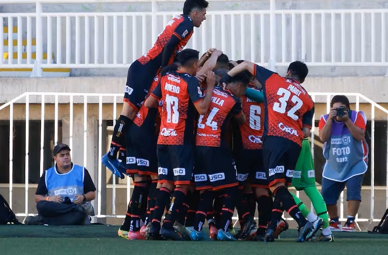 Deportes Limache refuerza su plantel con dos mundialistas y un ex U. de Chile