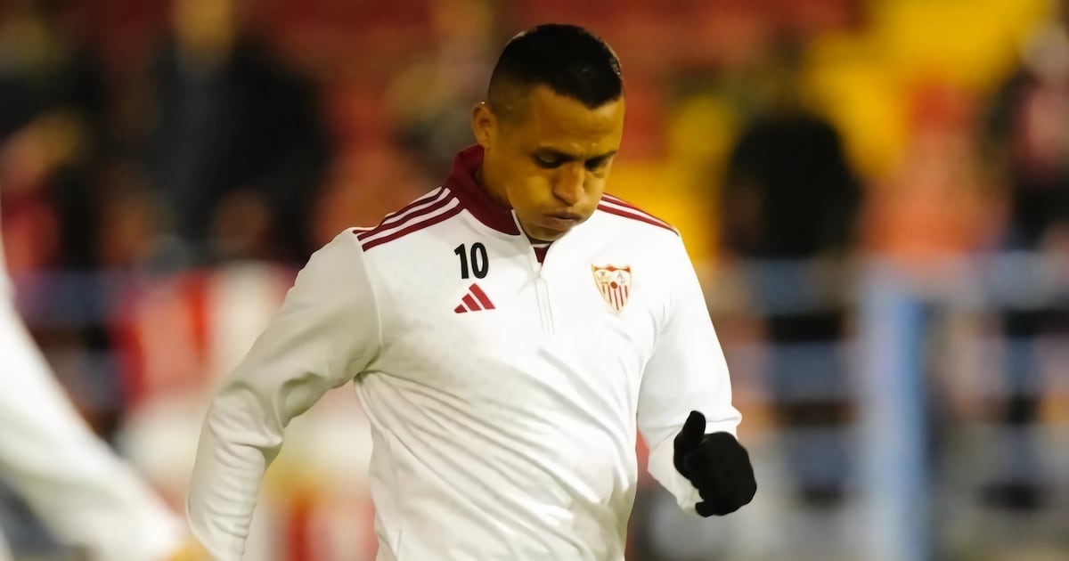 Duro revés para el chileno Alexis Sánchez en Sevilla