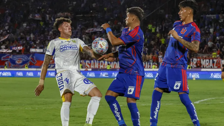 ¿Era penal? La gran polémica que marcó el final del duelo entre Universidad de Chile y U. de Concepción