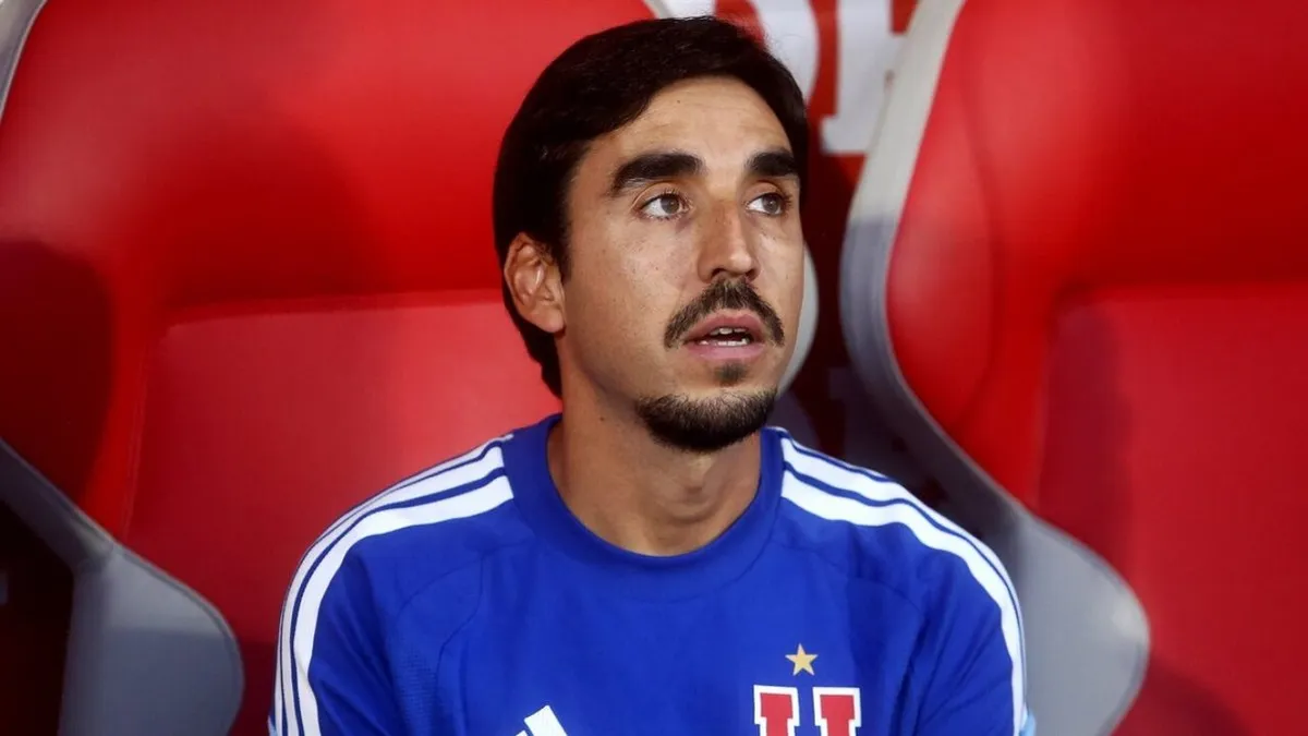 Tras pésima campaña, Francisco Meneghini deja de ser técnico de Universidad de Chile