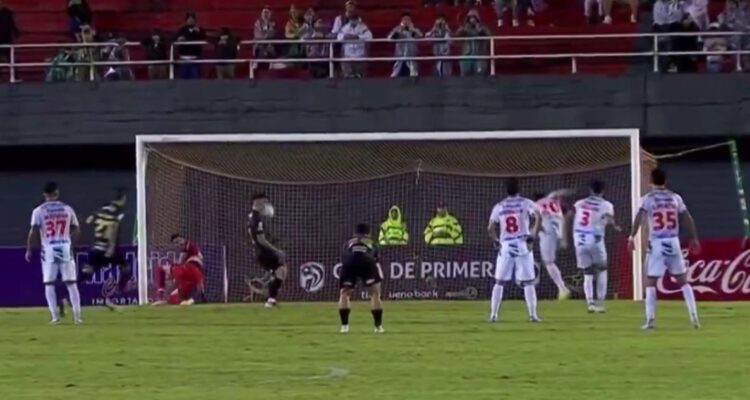 VIDEO: El insólito gol de la Copa Paraguay que está dando la vuelta al mundo