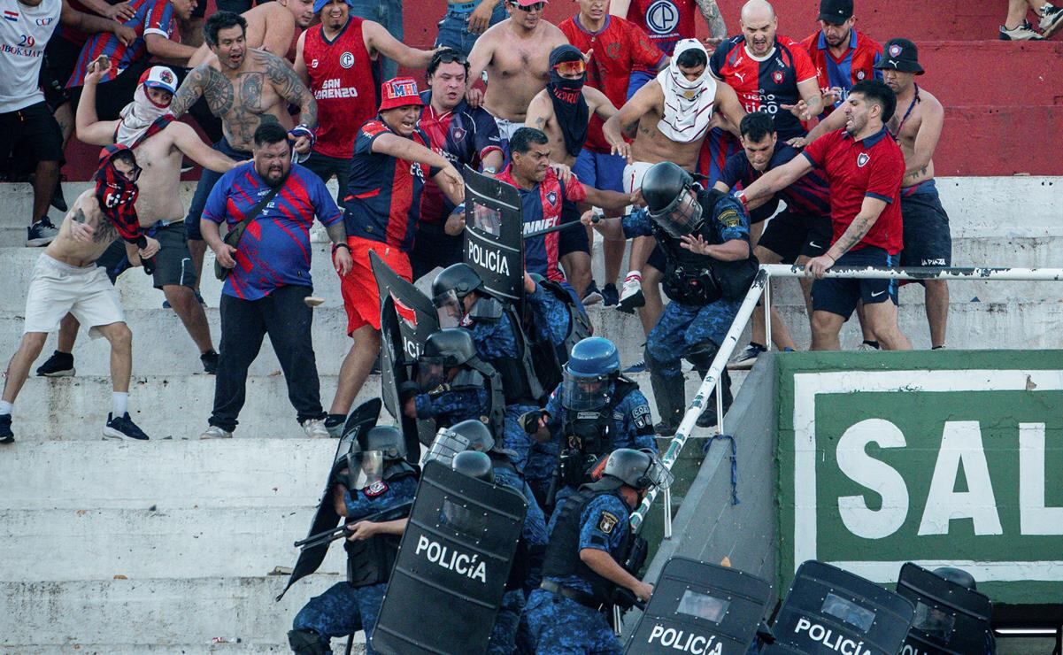 VIDEOS: Suspenden el Superclásico Olimpia vs Cerro Porteño por graves incidentes