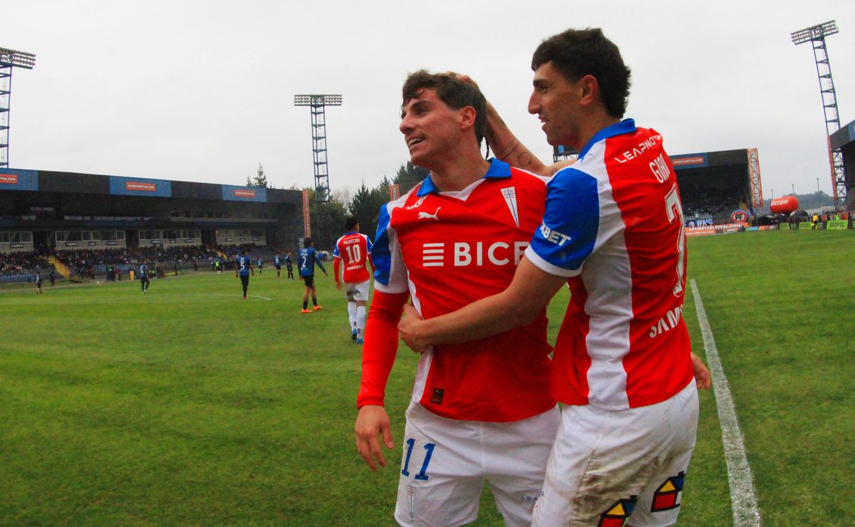 (Goles) U. Católica golea a Huachipato y se instala como sublíder de la Liga de Primera