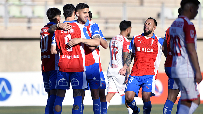 (Goles) U. Católica golea 3-0 a Deportes Copiapó en su debut por la Copa Chile