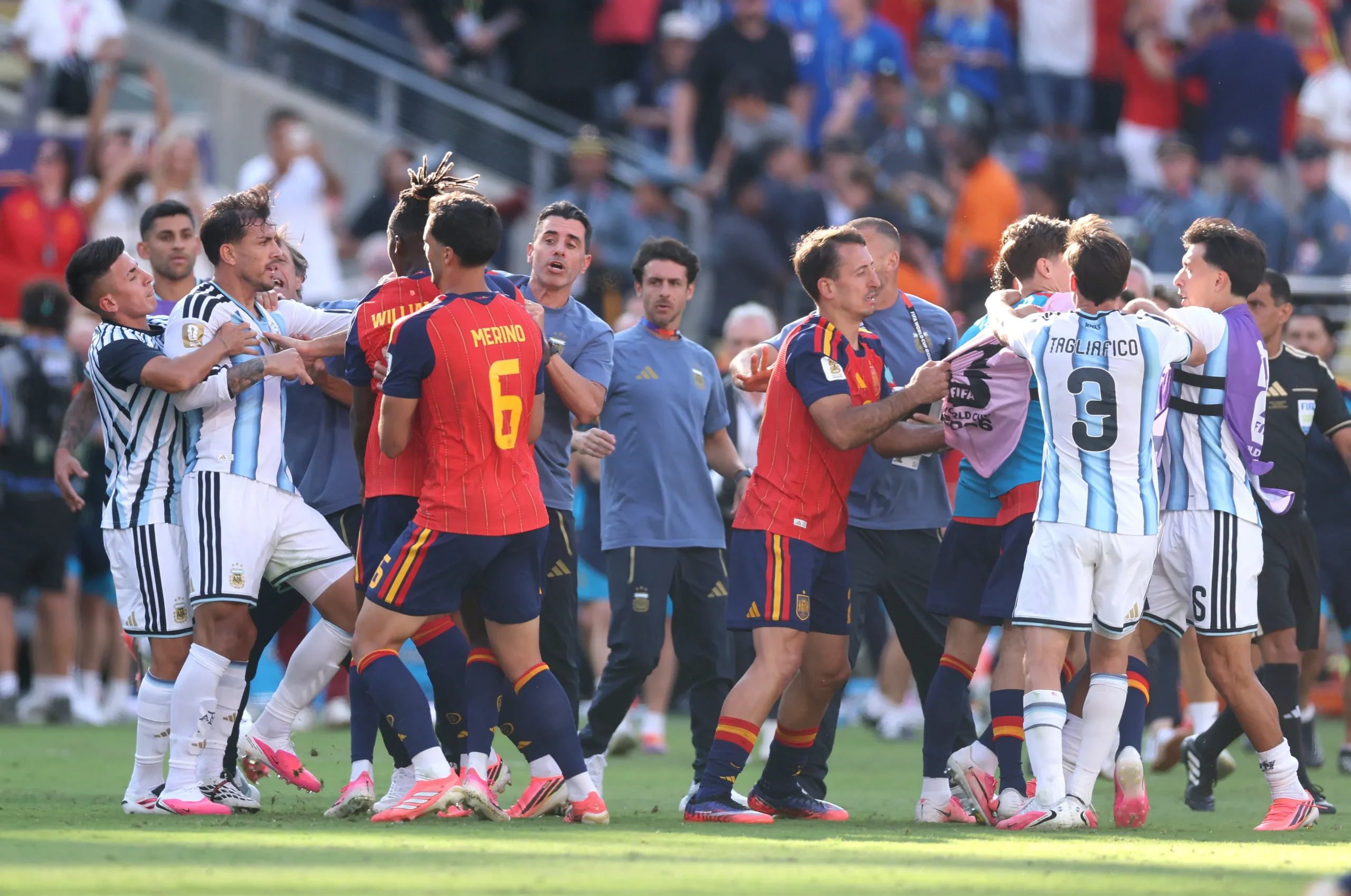 pelea argentina y españa