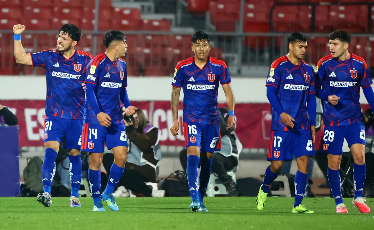 Alarma en la ‘U’: figura clave queda en duda para el Superclásico por una lesión