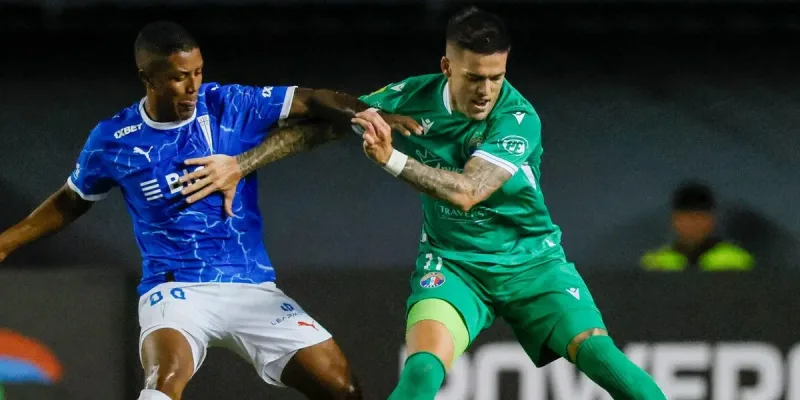 ¡Último minuto! Suspenden el duelo entre Universidad Católica y Audax Italiano por aluvión en Las Condes
