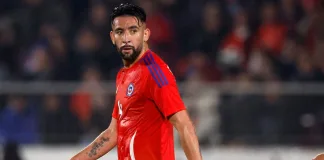 «Ha hecho las cosas muy bien»: Mauricio Isla respalda a este DT para la Selección Chilena