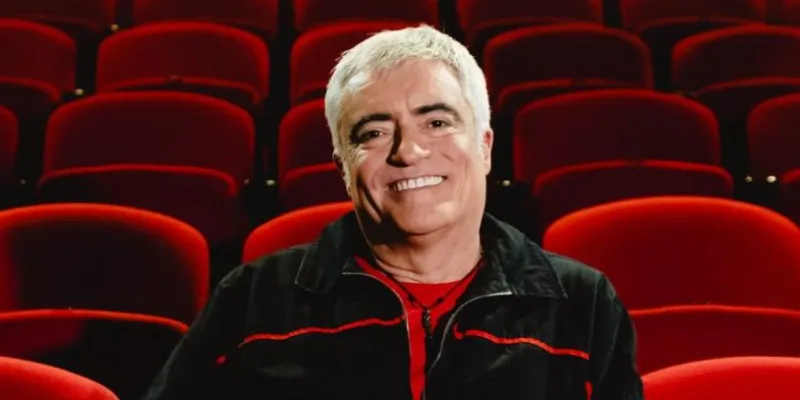 mauricio flores