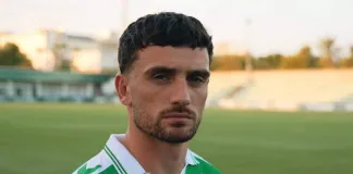 Real Betis no quiere perder a Troy Parrott y fija millonaria cláusula de salida
